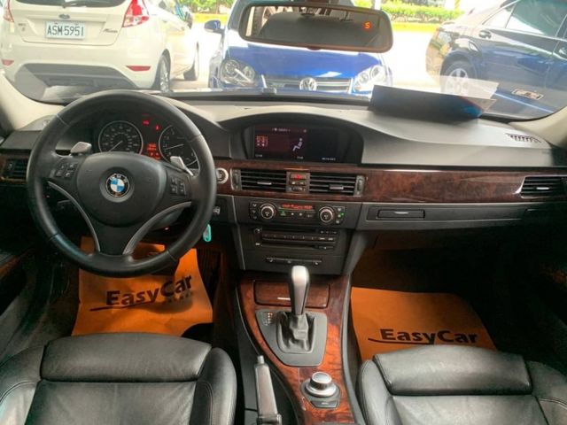 BMW 3 SERIES SEDAN E90  第8張相片