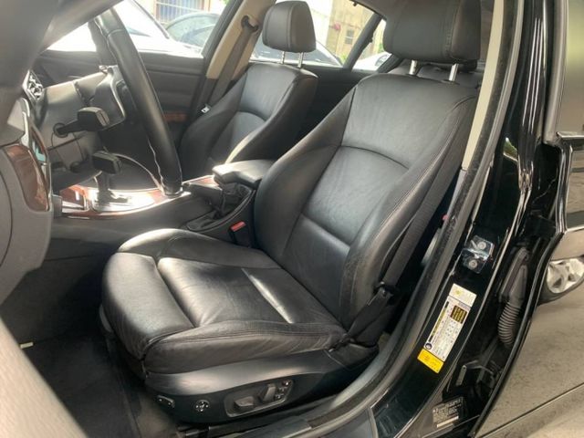 BMW 3 SERIES SEDAN E90  第13張相片