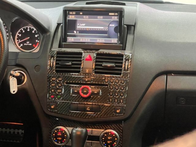 2010 Benz c63 amg 總代理  第7張相片