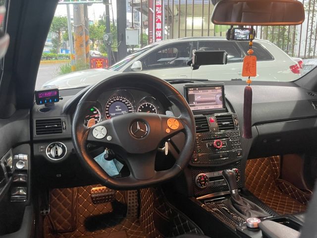 2010 Benz c63 amg 總代理  第10張相片