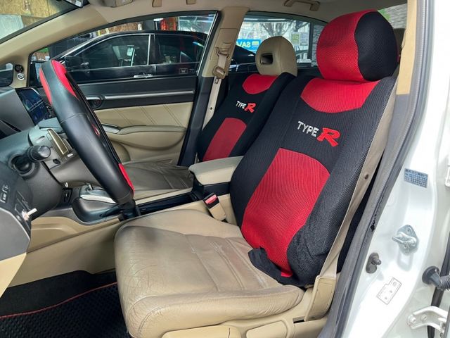 HONDA CIVIC  第7張相片