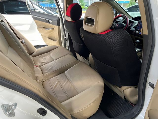 HONDA CIVIC  第12張相片