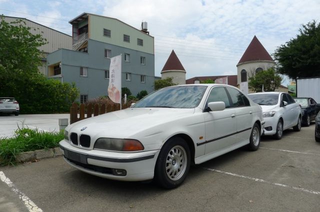 Bmw 9 的價格 Findcar 找車網