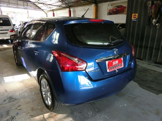 實車實價 免訂金 可全額貸 全額貸特價中 旗艦版 13 日產 Tiida 液晶螢幕 i-Key 免鑰摸門  第4張相片