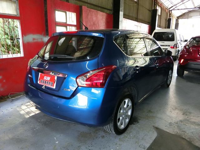 實車實價 免訂金 可全額貸 全額貸特價中 旗艦版 13 日產 Tiida 液晶螢幕 i-Key 免鑰摸門  第5張相片