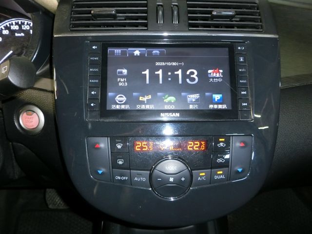 實車實價 免訂金 可全額貸 全額貸特價中 旗艦版 13 日產 Tiida 液晶螢幕 i-Key 免鑰摸門  第13張相片