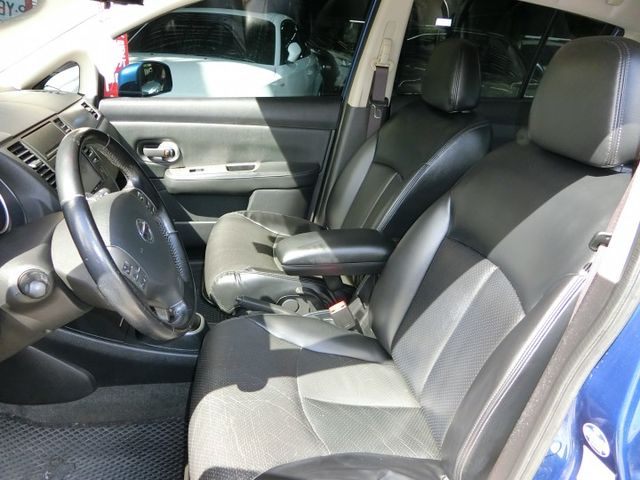 實車實價 免訂金 可全額貸11 日產 Tiida 導航 液晶螢幕 恆溫 里程保證  第7張相片