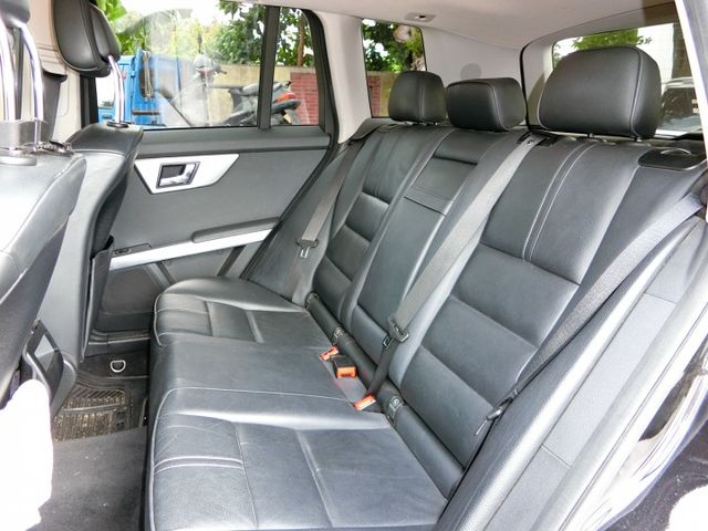 實車實價 免訂金 可全額貸 11 Benz GLK300 4Matic 里程保證  第8張相片