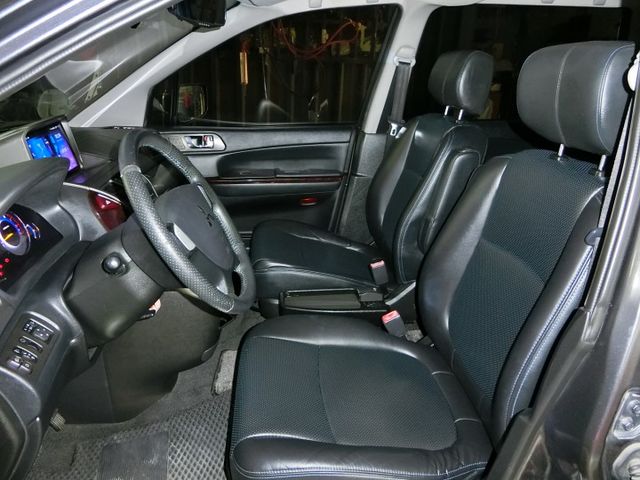 實車實價 免訂金 可全額貸 13 三菱 幸福力 雅緻型五人座 安卓機 抬頭顯示  第6張相片