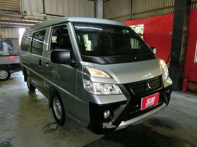 實車實價 免訂金 可全額貸 20 三菱 得利卡 自排8人座 盲點偵測 循跡 定速  第2張相片