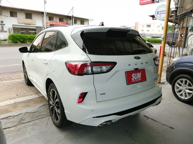 實車實價 免訂金 可全額貸 21 福特KUGA ST-Line AWD 手自排 電動腳踢尾門 環景盲點偵測 車道偏移系統  第3張相片