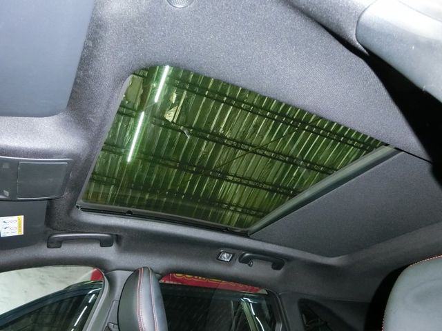 實車實價 免訂金 可全額貸 21 福特KUGA ST-Line AWD 手自排 電動腳踢尾門 環景盲點偵測 車道偏移系統  第9張相片
