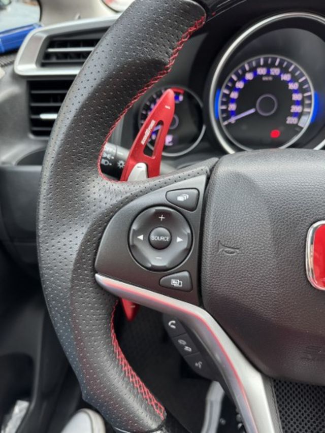 實車實價 免訂金 可全額貸 18 本田 Fit S版 盲點偵測 i-Key 快撥換檔 循跡防滑  第11張相片