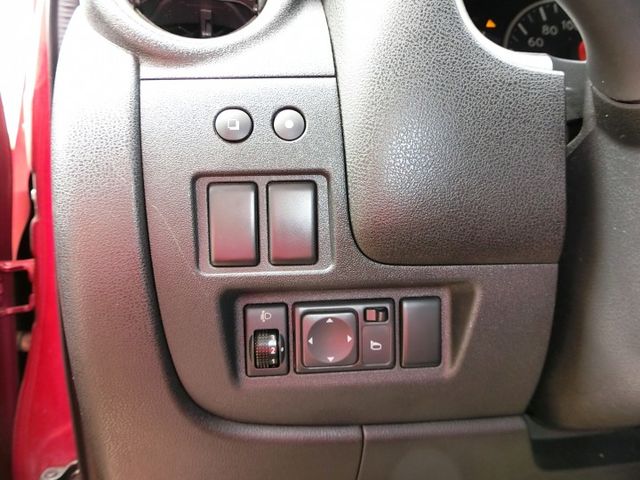 實車實價 免訂金 可全額貸 14 日產 March 傳奇版 里程保證 ABS  第10張相片