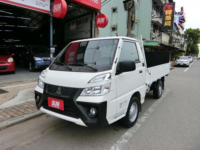 實車實價 免訂金 可全額貸 22 三菱 得利卡 框式昇降機 自排 定速 循跡防滑  第2張相片