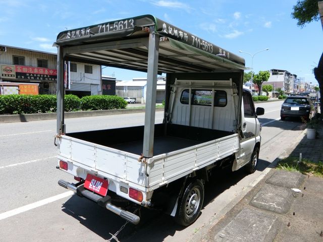 實車實價 免訂金 可全額貸 17 中華 菱利 Veryca A180 蓬式防撞桿  第4張相片