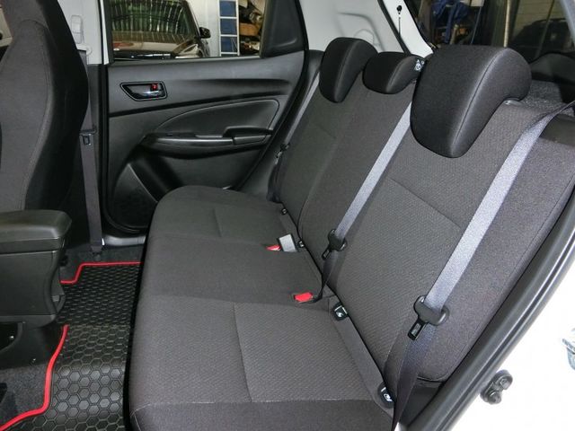 實車實價 免訂金 可全額貸 23 Suzuki Swift Sport 手排 汽油電 LED頭燈 電折後視鏡 iKey  第8張相片