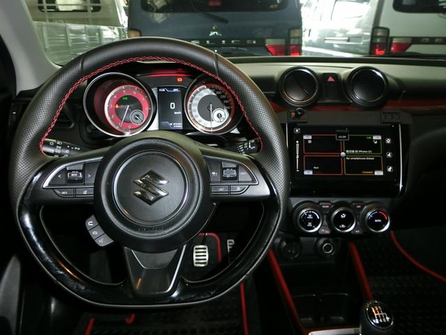 實車實價 免訂金 可全額貸 23 Suzuki Swift Sport 手排 汽油電 LED頭燈 電折後視鏡 iKey  第10張相片