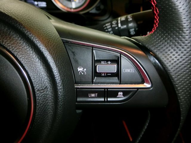 實車實價 免訂金 可全額貸 23 Suzuki Swift Sport 手排 汽油電 LED頭燈 電折後視鏡 iKey  第12張相片