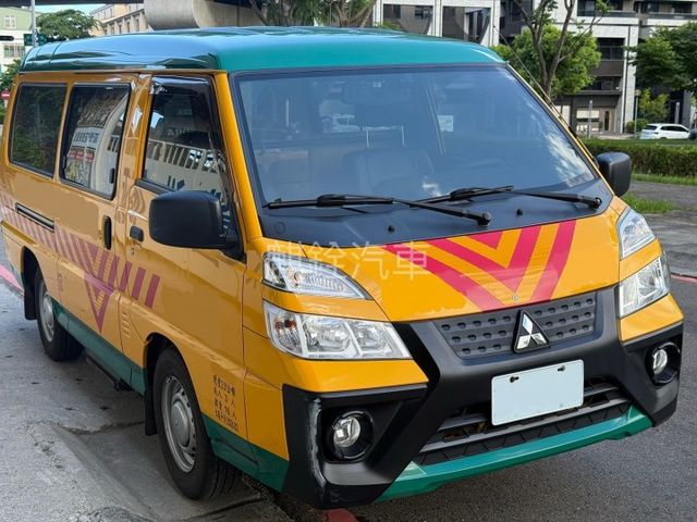 一手 漂亮車 自排  第7張相片