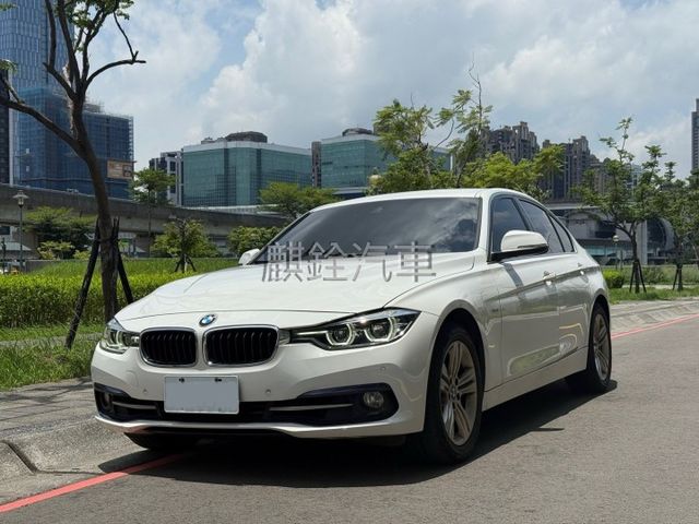 一手車 5AS IKEY 摸門 盲點 M版方向盤 車道偏移 雙電動椅  第1張相片