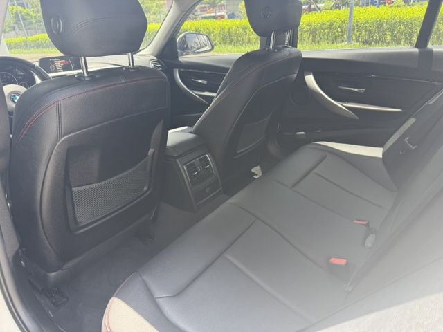 一手車 5AS IKEY 摸門 盲點 M版方向盤 車道偏移 雙電動椅  第4張相片