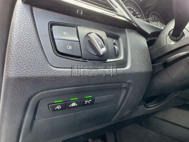 一手車 5AS IKEY 摸門 盲點 M版方向盤 車道偏移 雙電動椅  第5張相片