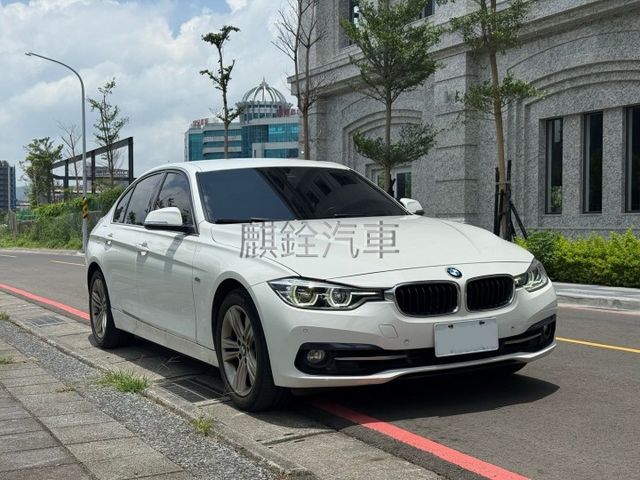 一手車 5AS IKEY 摸門 盲點 M版方向盤 車道偏移 雙電動椅  第7張相片