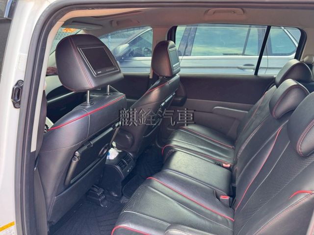 七人座  一手漂亮車 里程實跑6萬公里  第5張相片