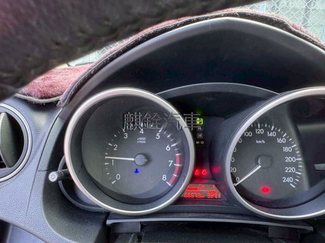 七人座  一手漂亮車 里程實跑6萬公里  第8張相片