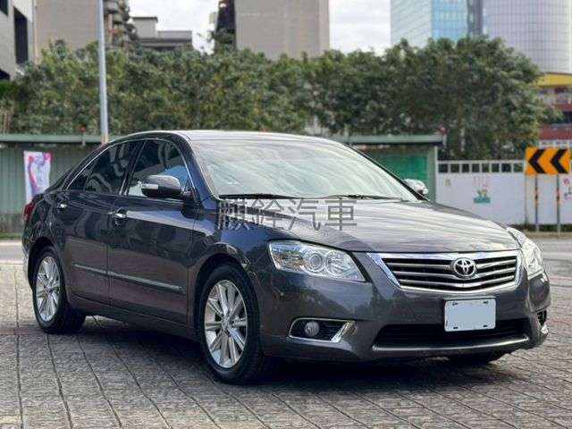 摸門解鎖 抬頭顥示器 定速巡航 安卓機 carplay 米色內裝  電動天窗  第1張相片