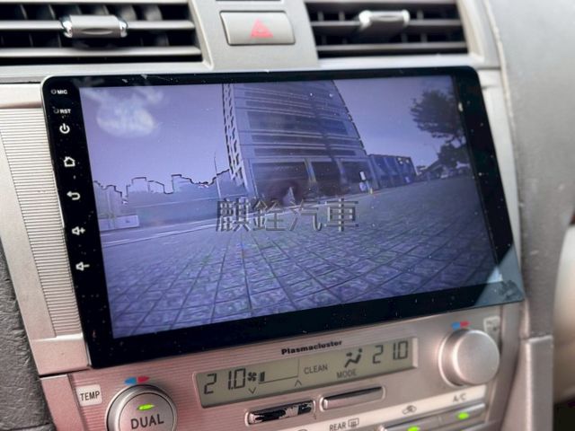 摸門解鎖 抬頭顥示器 定速巡航 安卓機 carplay 米色內裝  電動天窗  第4張相片