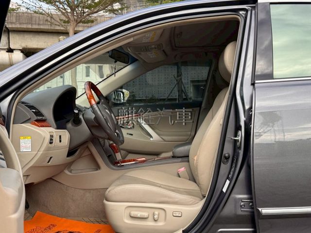 摸門解鎖 抬頭顥示器 定速巡航 安卓機 carplay 米色內裝  電動天窗  第6張相片