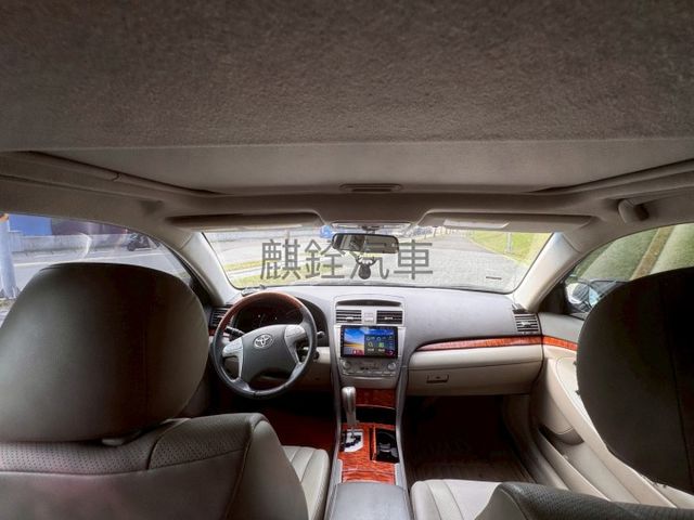 摸門解鎖 抬頭顥示器 定速巡航 安卓機 carplay 米色內裝  電動天窗  第7張相片