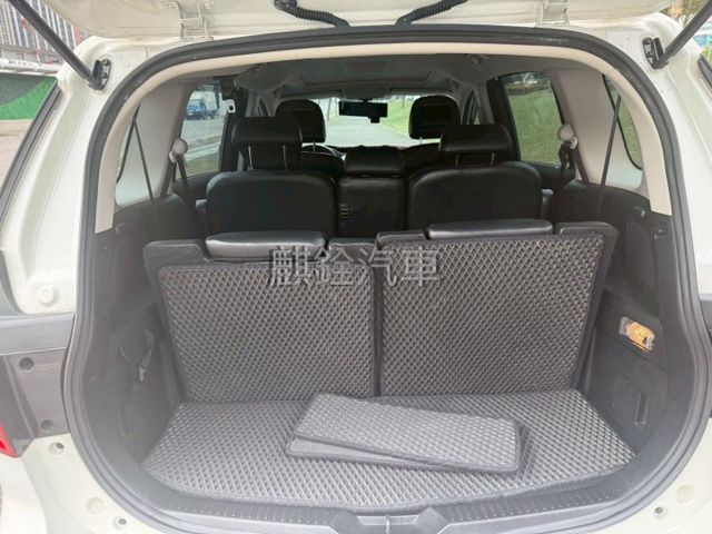 七人座  一手漂亮車 里程實跑6萬公里  第8張相片