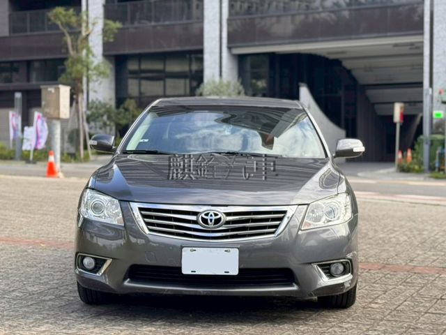摸門解鎖 抬頭顥示器 定速巡航 安卓機 carplay 米色內裝  電動天窗  第2張相片
