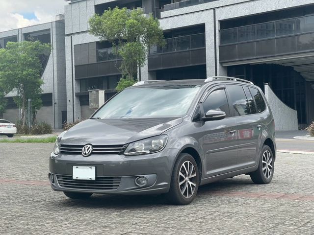 中控螢幕 倒車顯影 7人座  第1張相片