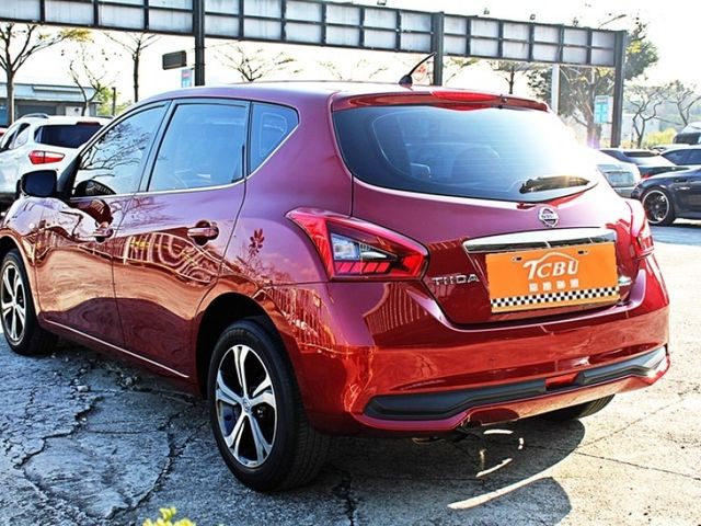Nissan Tiida  第20張相片