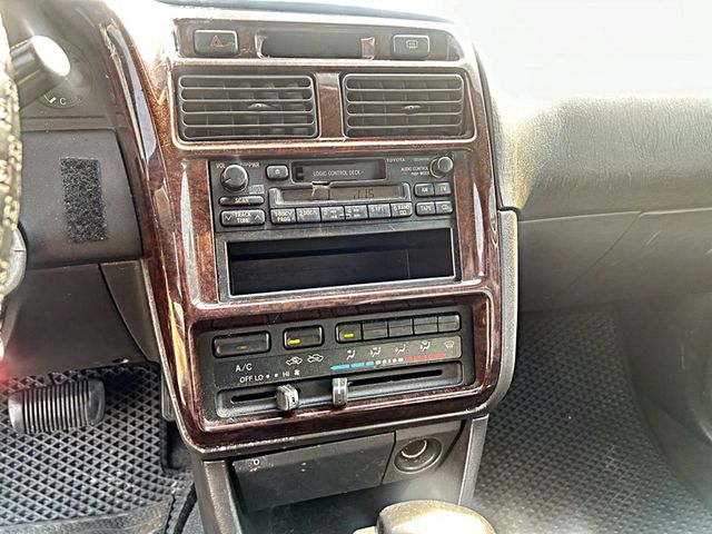 Toyota Premio  第7張相片