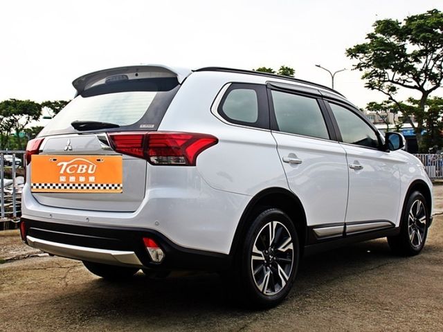 Mitsubishi Outlander  第31張相片