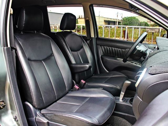 Nissan Livina  第8張相片
