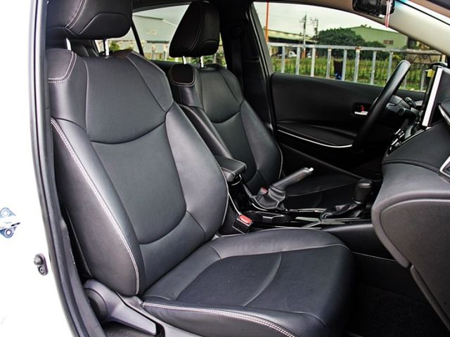 Toyota ALTIS  第6張相片