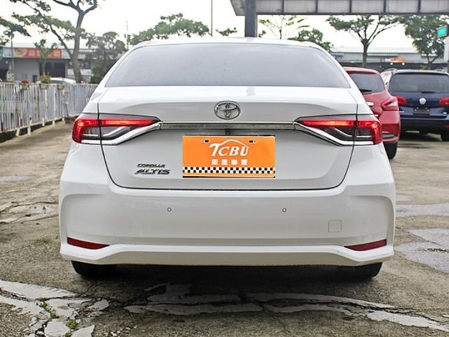 Toyota ALTIS  第20張相片