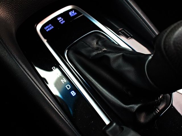 油電版HYBRID  好開省油沒毛病 安卓大螢幕 實跑四萬  第20張相片