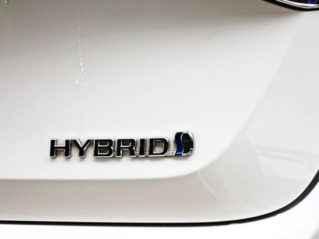 油電版HYBRID  好開省油沒毛病 安卓大螢幕 實跑四萬  第22張相片
