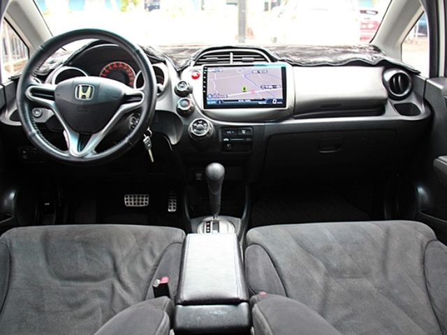 帥氣有型小鋼砲 換檔撥片 空力套件 安卓多媒體影音 倒車顯影  第10張相片