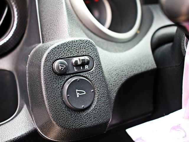 帥氣有型小鋼砲 換檔撥片 空力套件 安卓多媒體影音 倒車顯影  第15張相片