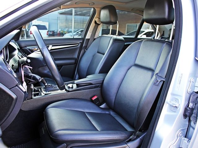 Mercedes-Benz/賓士 C200  第6張相片