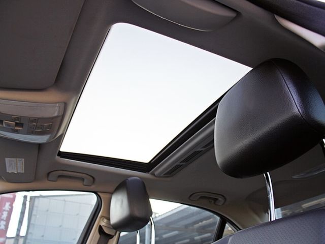 Mercedes-Benz/賓士 C200  第14張相片