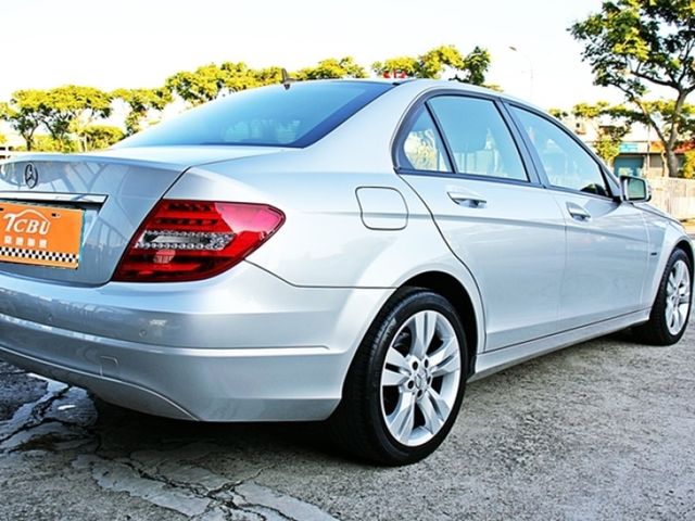 Mercedes-Benz/賓士 C200  第25張相片